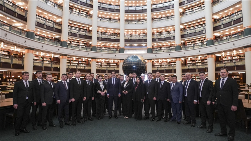 The Development Process of Regional Studies and The Turkic World