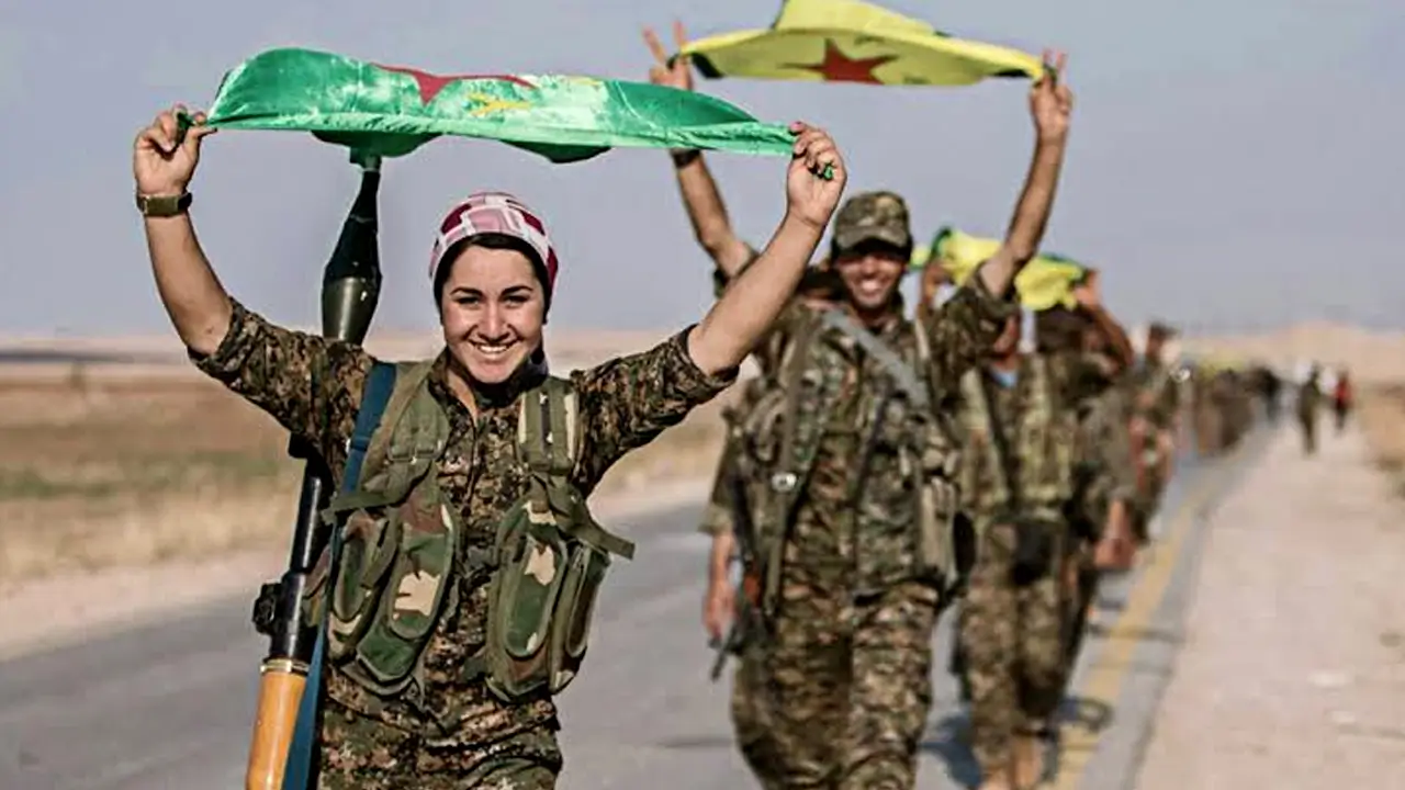 “SDG Feshedildi” Manşetleri ve YPJ Entegrasyonu: Türkiye İçin Yeni Bir Güvenlik Riski Mi?